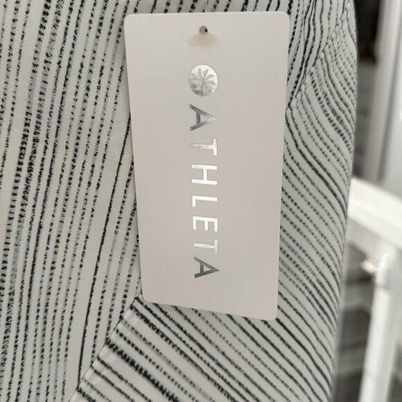 NWT Athleta Arrival Tank Amara Stripe White / Black Cross Back Size XS - Picture 6 of 8